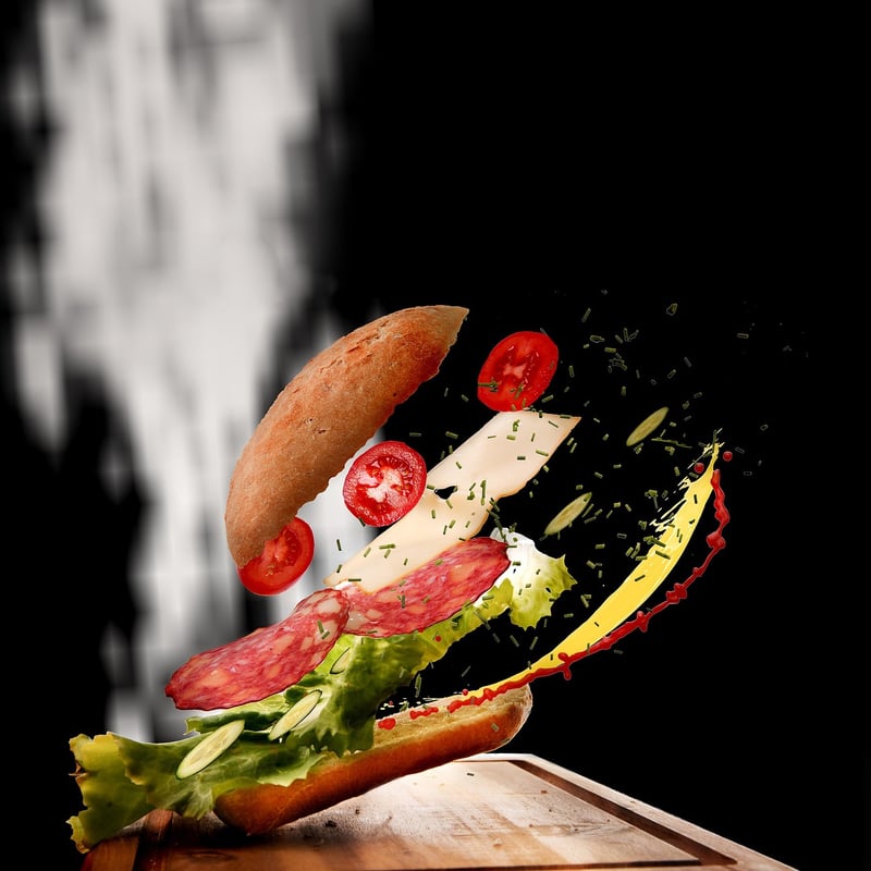 Picnic basket with food
